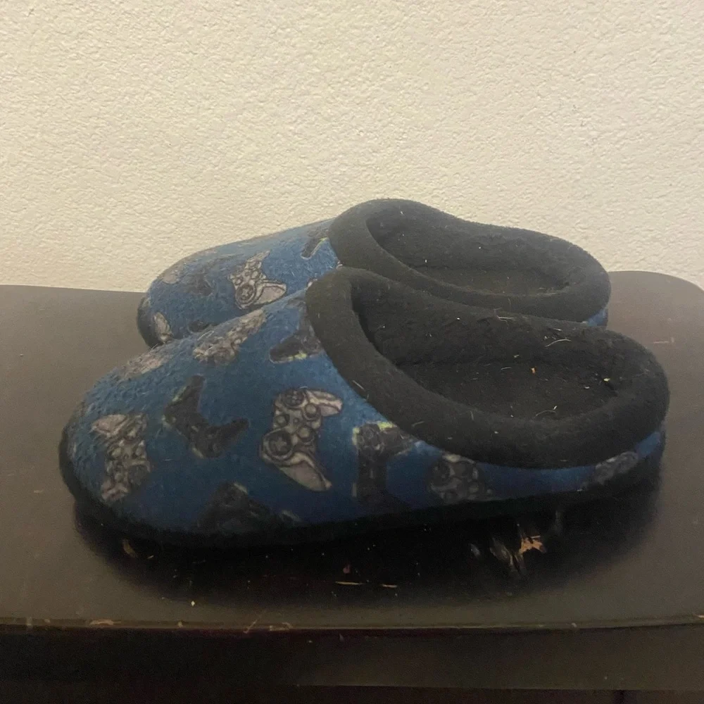 Blue Slippers with Game Controller Pattern boys size medium